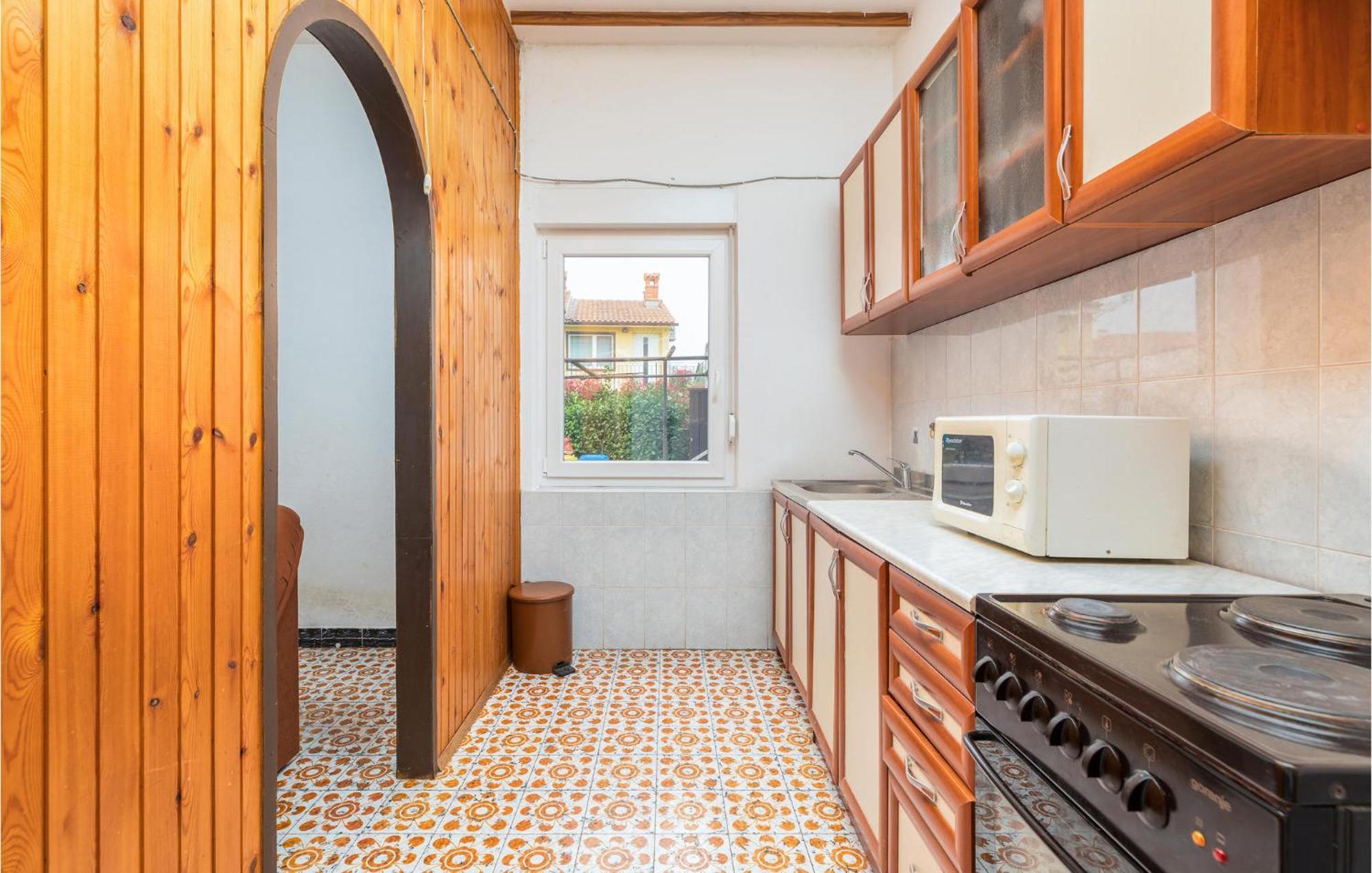 Lovely Apartment In Fazana With Kitchen Exterior foto