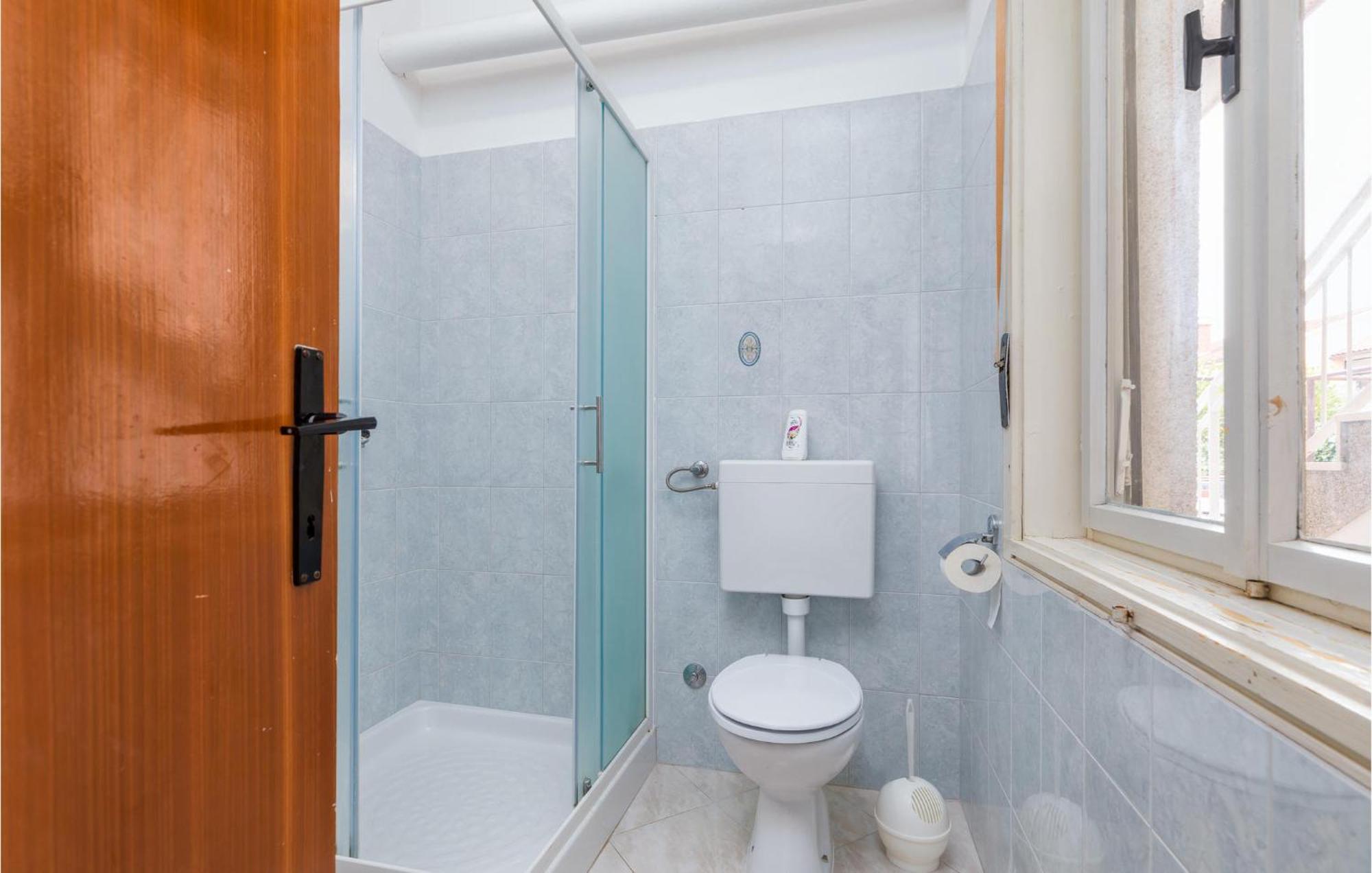 Lovely Apartment In Fazana With Kitchen Exterior foto